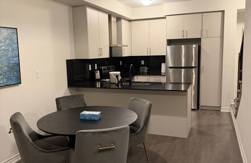 Bradford West Gwillimbury House | Family/Group: Cozy 3BR Entire Home