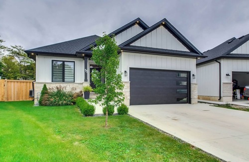 Port Burwell House | Family Friendly Beach House