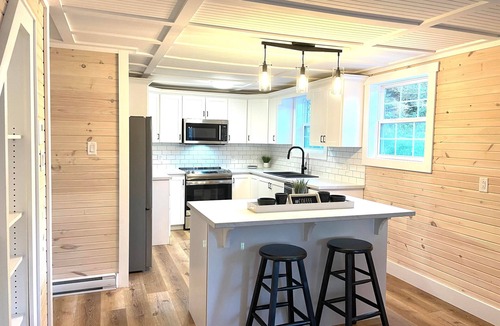 Cupids House | Family-Friendly Oceanfront Home, Home of the Cupids Iceberg!