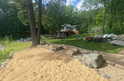 Dorset Cottage | Family-Ready Waterfront, Beach, Canoes Kayaks, Dog OK