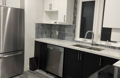 Oshawa House | Fantastic Bungalow just by 401, Oshawa Shopping Centre Mall and Tech University.