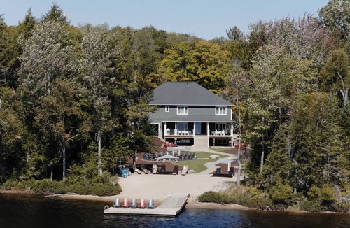 Novar Cottage | Featured on TV 2026! Large Luxury Muskoka Waterfront Lakehouse ~ Winsley Cottage
