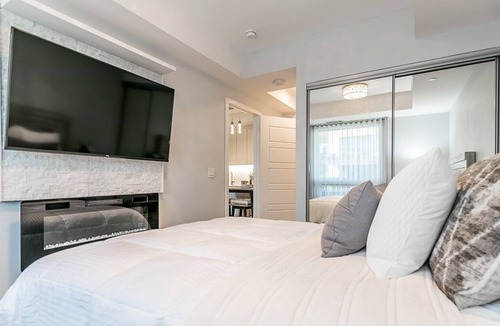 Innisfil Condo | Fire & Ice Spa Getaway at Friday Harbour w/ Private SAUNA!