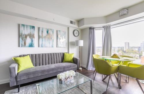 Bloor-Yorkville Apartment | Forest 1Bd & DEN in Yorkville 10 Floor