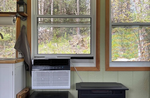 Minden Hills Cabin | Forested Tiny Home Retreat | wood fired Hot Tub | indr/outdr Shower | Rail Trail