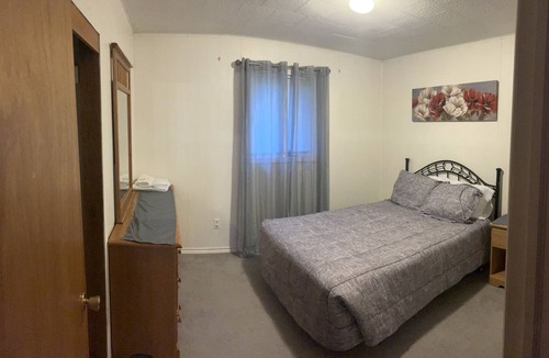 Tilt Cove House | Forget your worries in this spacious 3 bedroom, 2 bathroom , serene space.