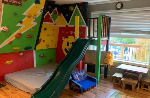 Brackendale House | Fun Family-Friendly Adventure Headquarters