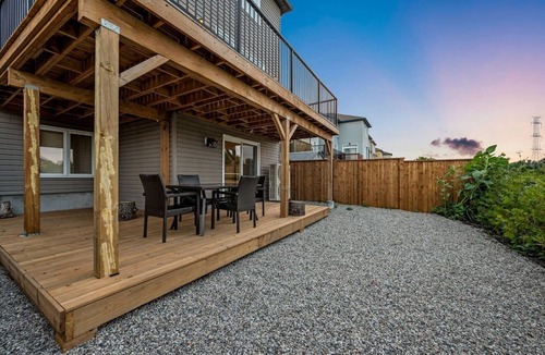 Ottawa Division House | Game Room, Theatre, King Bed, Private Patio