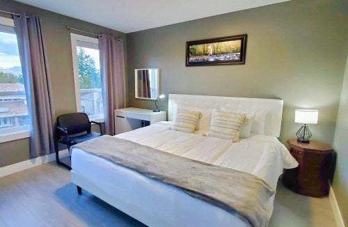 Chilliwack House | Garden House Near Heritage Park-Coliseum -HWY 1-Fishing-Golfing