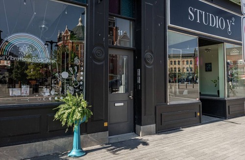 Stratford Apartment | Gateway Inn: Cora's Loft