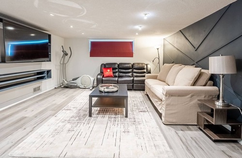 Long Branch House | GLOBALSTAY. Gorgeous 4BR House in Mississauga. Swimming Pool