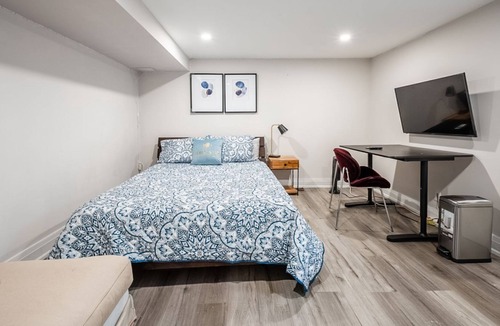 Long Branch House | GLOBALSTAY. Gorgeous 4BR House in Mississauga. Swimming Pool