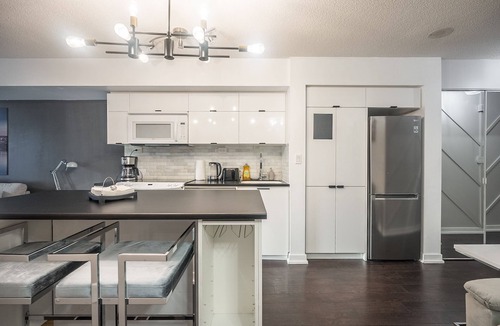 CityPlace Condo | GLOBALSTAY. Luxury 1BR + Den Condo Downtown Toronto