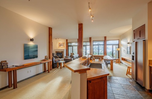 Ucluelet Condo | Goin'Left - Large 3br Retreat with Spectacular Ocean Views