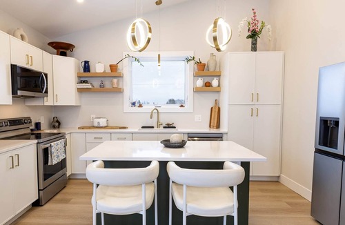 Queens County House | Golden Hour Vacation Home
