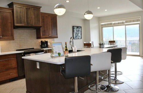 Black Mountain House | Golf Getaway + Valley View | 2BR&2BA Retreat