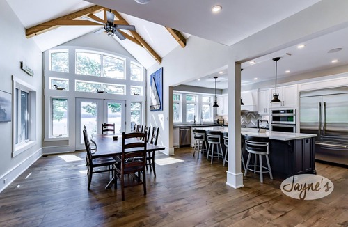 Utterson Cottage | Gorgeous 8 Bed, 5 Bath Cottage on 3 Mile Lake! Spacious Deck! Privacy! Views!