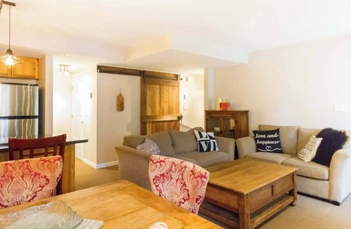 Village North Condo | Gorgeous 2 Bed, Village location, Shared Hot Tub