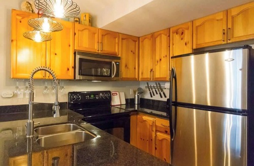 Village North Condo | Gorgeous 2 Bed, Village location, Shared Hot Tub