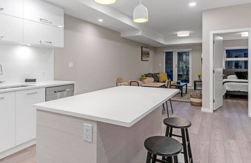 Downtown Squamish Apartment | Gorgeous Hotel in a Home With Mountain Views