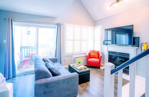 Craigleith Condo | Gorgeous Loft in the Heart of Blue Mountain