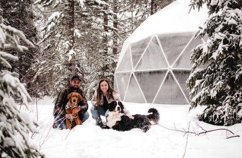 Unorganized Centre Parry Sound House | Gorgeous Modern Dome Surrounded by Nature for a Romantic Glamping Escape in Deer Lake, Ontario