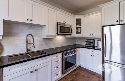 Port Carling Villa | Gorgeous newly renovated Villa at the prestigous Lake Joe Club Resort!