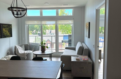 Grand Bend Apartment | Grand Bend Escape Central Luxury - Overlooking Main Street - Walk to Beach