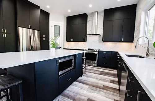 Grand Bend House | Grand Bend Modern Living Upper Unit with Separate Entrance 4 Bedrooms