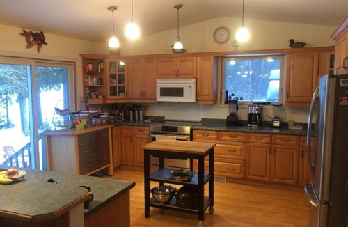 Baysville Cottage | Grandview Lake cottage, July and or August Private luxury 500 feet waterfront