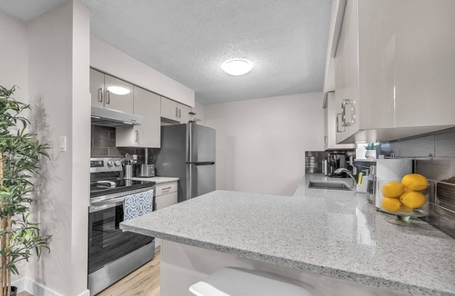 Pemberton Heights House | Great Location in North Vancouver only few minutes to Downtown Vancouver