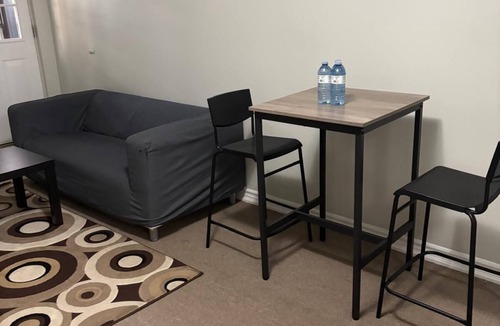 Woodbine Gardens Apartment | great size apartment near to every thing such as shopping and gym, entertainment