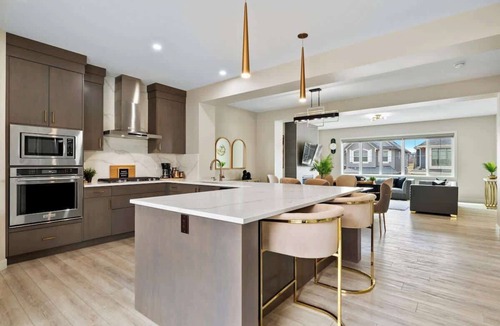 Sage Hill House | Group Getaway + Movie/Games Room + Free Garage