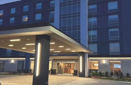 Kingston Hotel | Hampton Inn By Hilton Kingston
