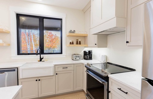 Bayview House | Harper House: Bright 3-Bed PEI Retreat with Deck, Firepit & Shared Beach Access