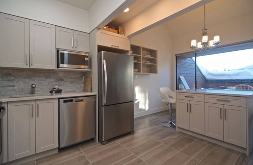 Whistler Village Apartment | Hearthstone Lodge - Hot tub - Village location - One bedroom loft