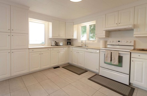 Consecon House | Heaven on Huycks Bay!
