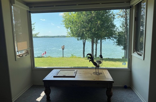 Eugenia Cottage | Hidden Gem Lakefront cottage 1-1/2 hrs N of GTA. Perfect for Family getaway