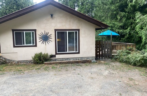 Salt Spring Island Cottage | HideAway Cottage & BnB on Salt Spring Island