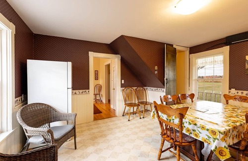 Brae House | Historic PEI Cottage with Modern Comforts, Riverside Views & Family-Friendly Fun