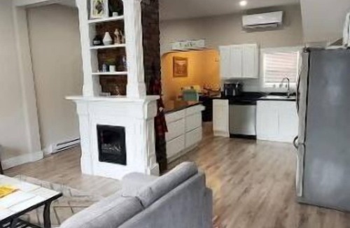 Downtown St. John's House | Historic Signal Hill Escape. Hot tub/ocean view