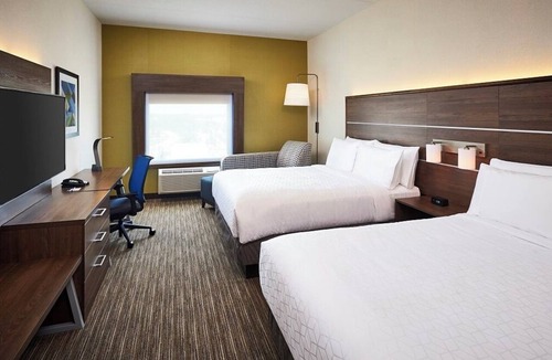 Point Edward Hotel | Holiday Inn Express Sarnia - Point Edward by IHG