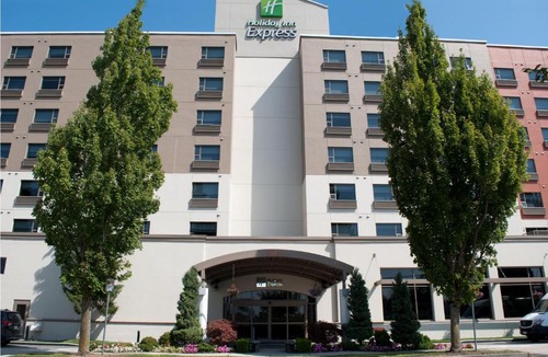 Richmond City Centre Hotel | Holiday Inn Express Vancouver Airport-Richmond by IHG