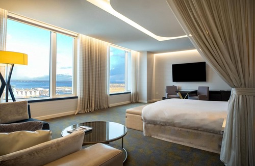 Niagara Hotel | Hotel X Toronto, a Destination by Hyatt Hotel