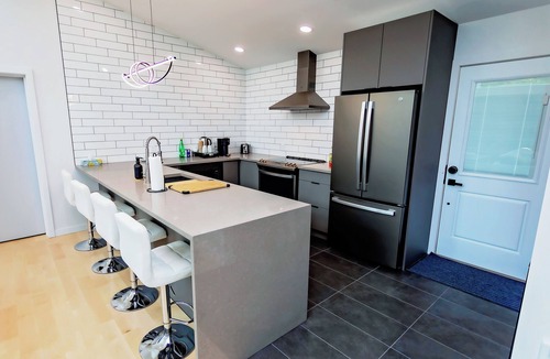 Kitimat House | Huckleberry Guest Suite 2 Bedroom executive suite in the heart of Kitimat BC
