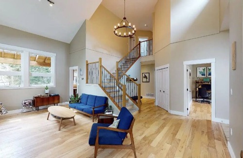 Brackendale House | Idyllic Brackendale Family Home w/ Hot Tub
