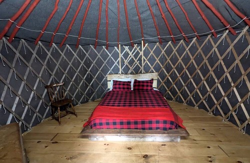 Powassan Cabin | Impressive Yurt with Wood-Burning Stove Ideal for Camping near North Bay