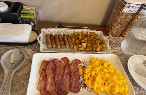 Niagara-on-the-Lake Bed & Breakfast | John & Gate House boutique Bed and Breakfast