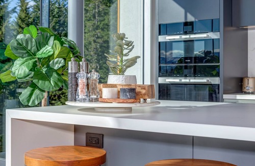 Whistler Creekside House | Kadenwood 2980 – Ski in Ski out, Private Pool, Hot Tub & Gondola