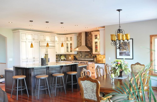 Wardner House | Koocanusa Lake Mountain Views 3800 sqft of luxury! Relax in peace w/Hot tub